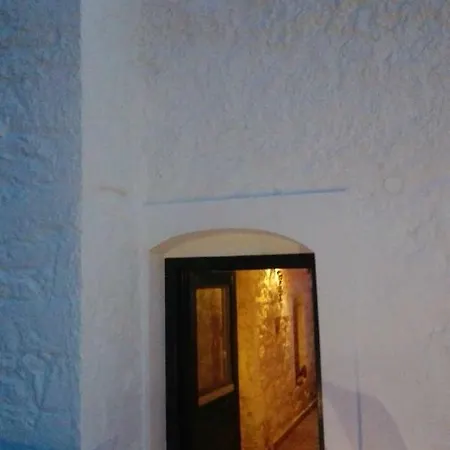 Diros Traditional House بيت للعطل