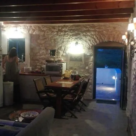 Diros Traditional House Holiday home