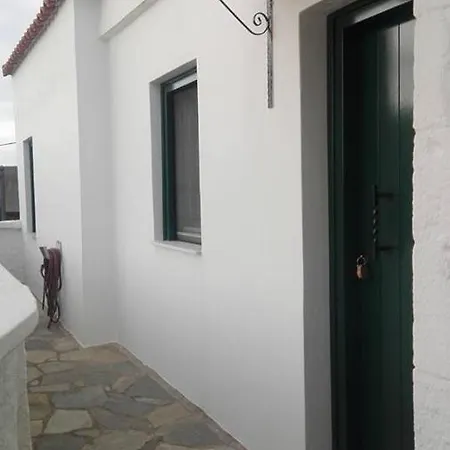 Diros Traditional House *